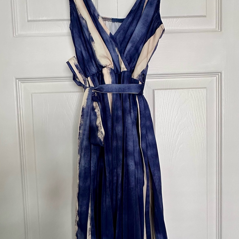 SHEIN Navy and Cream Mini Dress